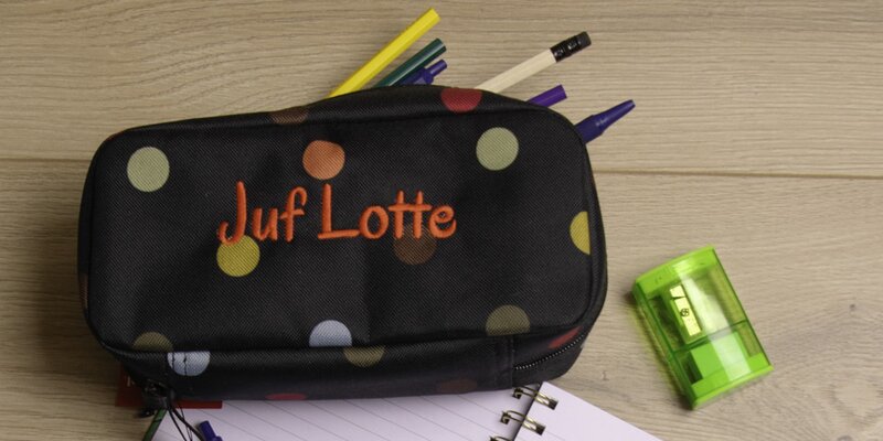 Embroidered pencil case berlin